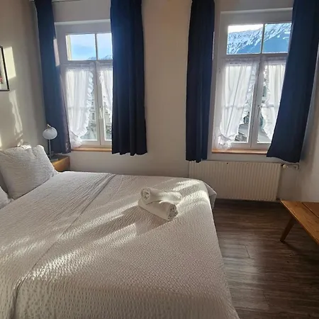 The Aarburg Hotel & Cafe-3