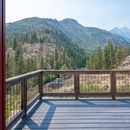 Sleeping Lady Mountain Resort & Spa-2