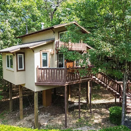 The Grand Treehouse Resort-3