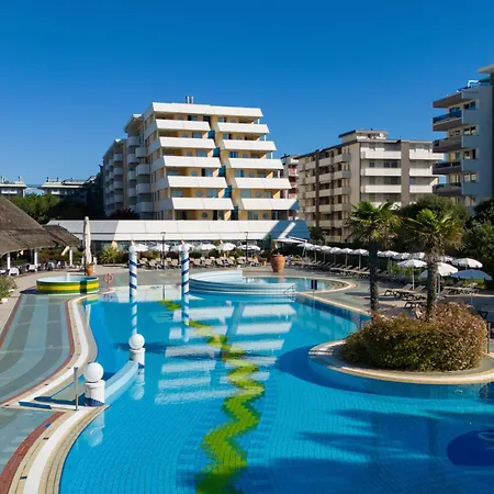 Aparthotel Holiday-2