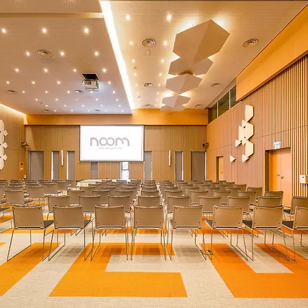 Noom Hotel Abidjan Plateau-3