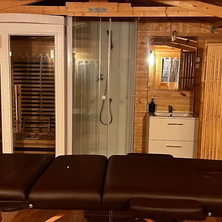 Roulotte Natiraa avec sauna et piscine-3