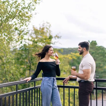 Cambria Hotel Lake Placid - Lakeside Resort-2
