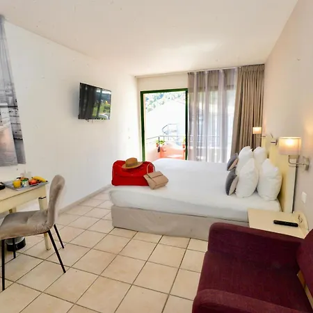 Sure Hotel By Best Western Gemenos En Provence-3