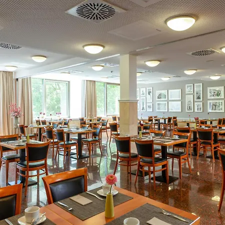Leonardo Hotel Berlin Ku'Damm-2