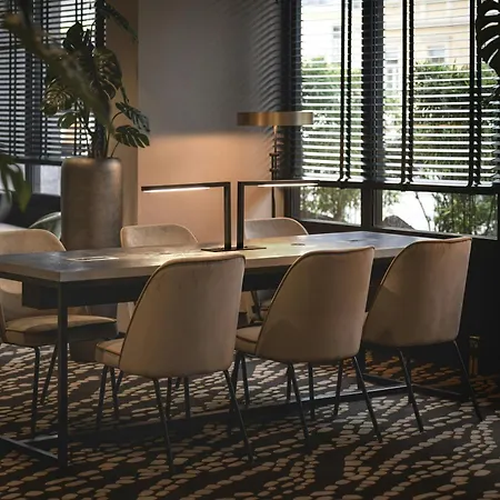 Leonardo Hotel Heidelberg City Center-3