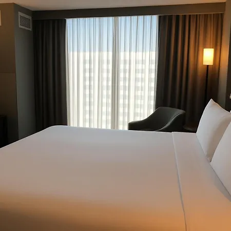 Crowne Plaza Chicago Ohare Hotel & Conf Ctr By Ihg-2