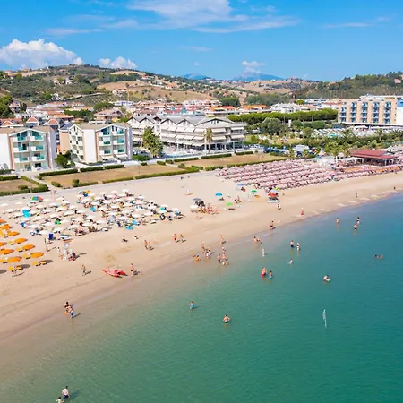Casa del Mar - Residence&Beach Resort-2