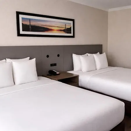 Econo Lodge Inn & Suites Santa Rosa South-3