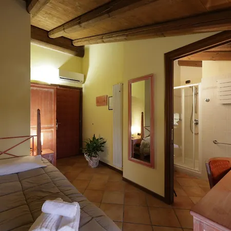 Hotel Locanda Dell'Oca Bianca-3