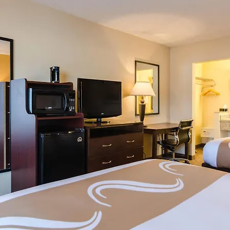 Quality Inn & Suites Ogallala-3