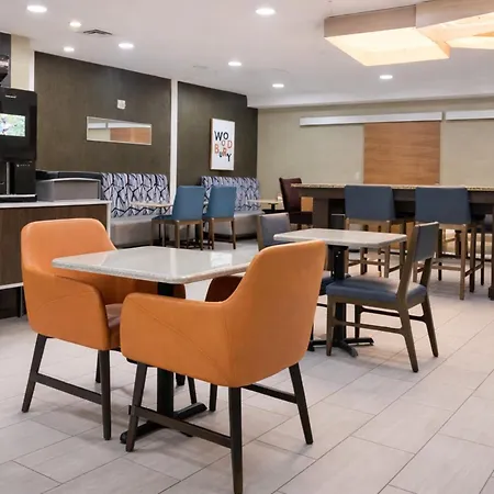 Holiday Inn Express Hotel & Suites St. Paul - Woodbury By Ihg-2