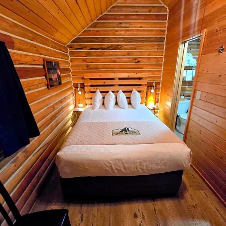 Alpine Lodge-3