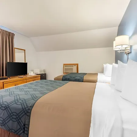 Econo Lodge Saint Albans-3