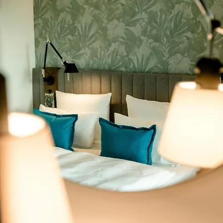 Motel One Bonn-Hauptbahnhof-2