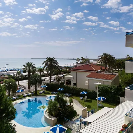 Hotel Jerry - Beachfront & Private Pool-3