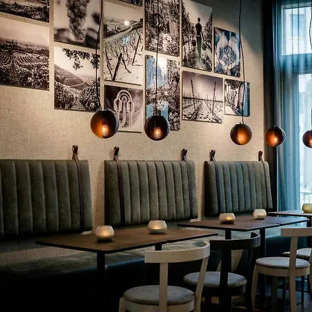 Motel One Würzburg-2