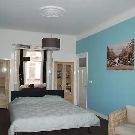 Bed&Breakfast Obrechtstraat-3