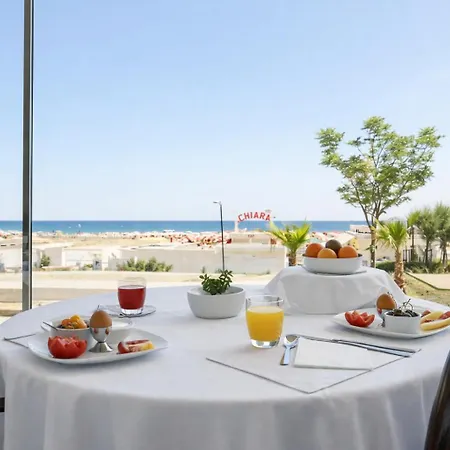 Hotel Regina Fronte Mare-3