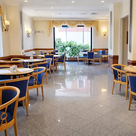 Phi Hotel Ambra-2