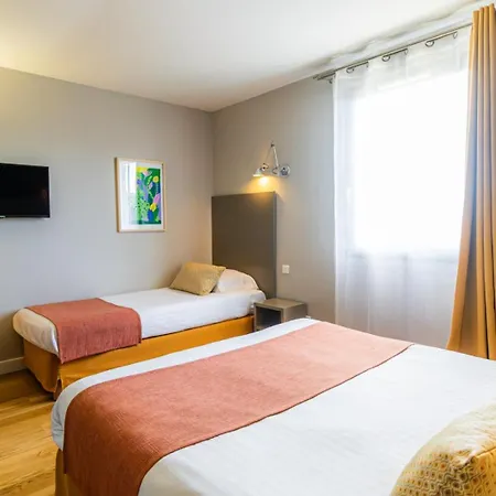 Hôtel les jardins du canal - solaire eco responsable - piscine - parking - garage - bornes électriques - accueil vélos - kids friendly-3