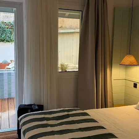 Boutique Hotel Le Clos Huguerie - Bordeaux Centre-2