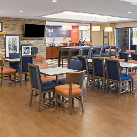 Hampton Inn Frostburg-2