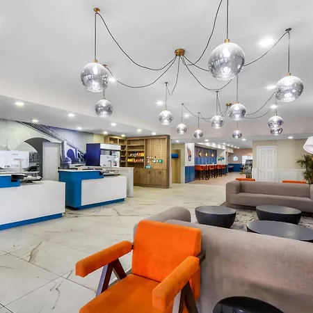 Quality Inn & Suites Lake Havasu City-3
