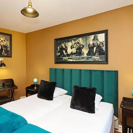 Hotel Les Pasteliers-3