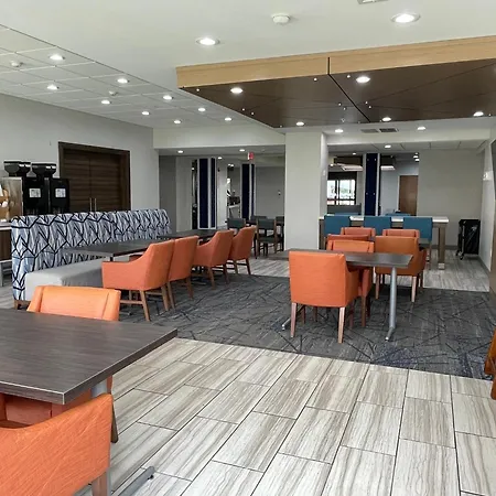 Holiday Inn Express Hotel & Suites Tipp City By Ihg-3
