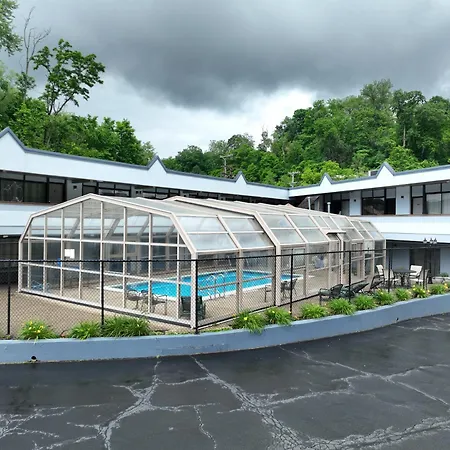 Days Inn By Wyndham Pittsburgh-2