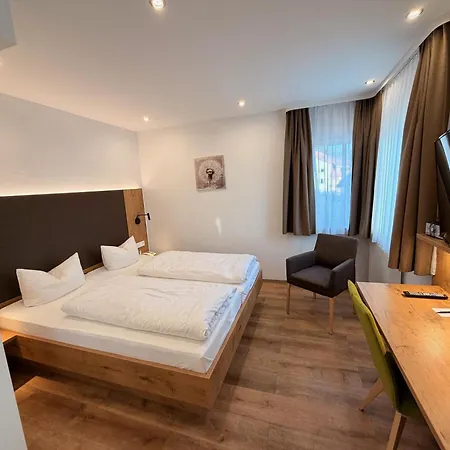 Gästehaus Dorflinde-2