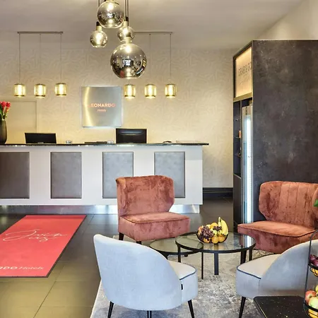 Leonardo Hotel Hamburg Elbbrücken-3