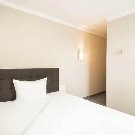 Elaya Hotel Hannover City, Trademark By Wyndham-3