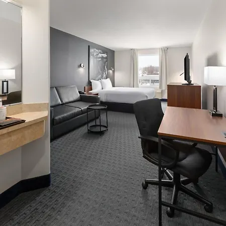 Super 8 By Wyndham Trois-Rivieres-2