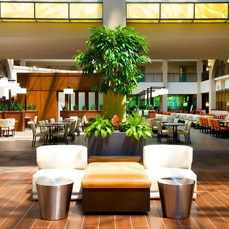 Embassy Suites By Hilton Cincinnati Northeast - Blue Ash-3