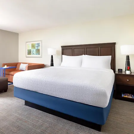 Hampton Inn Naples-Central-2