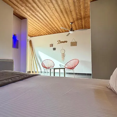 Bio-Motel-3