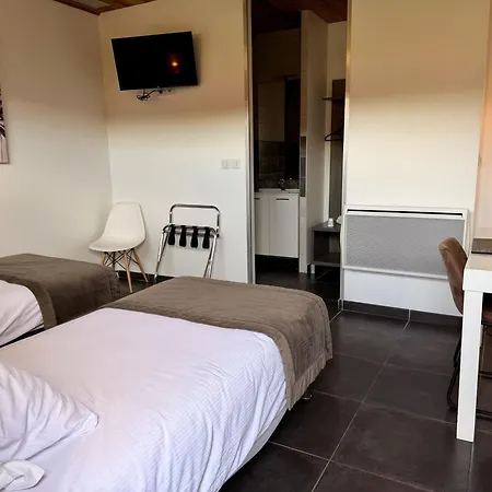 Bio-Motel-2