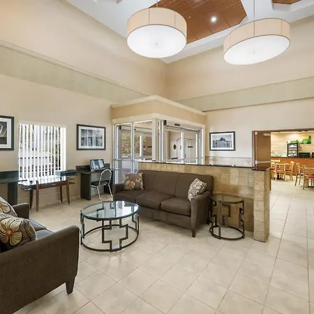Quality Inn & Suites Fishkill South Near I-84-2
