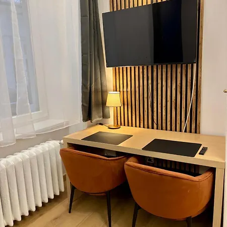 Roller Aparthotel-2