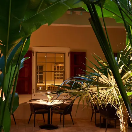 The Island House-3
