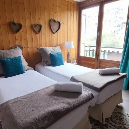 Chalet De Roselend-2