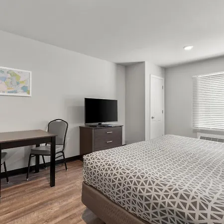 Woodspring Suites Atlanta Airport-2