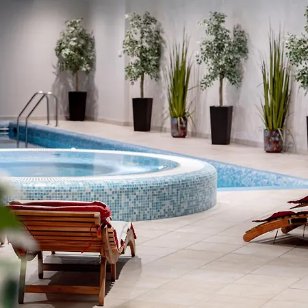 VILNIUS PARK PLAZA HOTEL&SPA, Restaurant, Panorama Bar, Conference&Banquet Center-2
