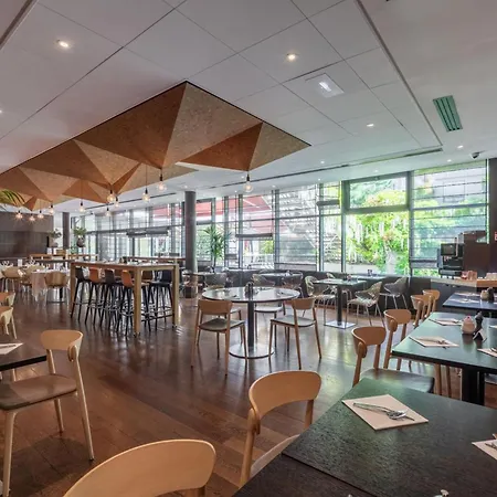 Doubletree By Hilton Paris Boulogne-3