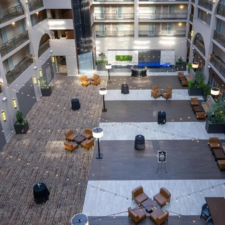 Embassy Suites By Hilton Seattle Bellevue-3
