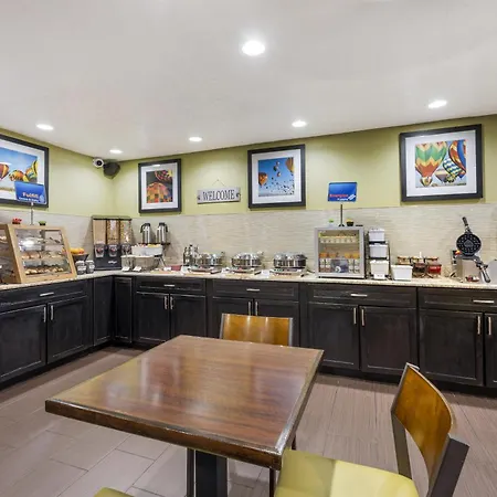 Best Western Airport Albuquerque Innsuites Hotel & Suites-2