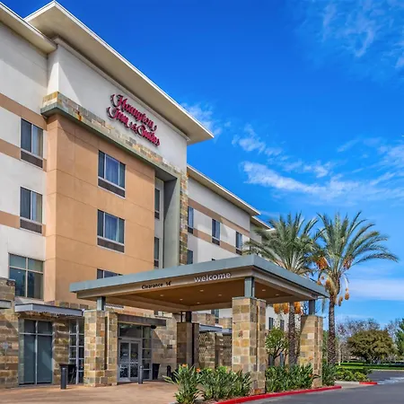Hampton Inn & Suites Riverside/Corona East-3