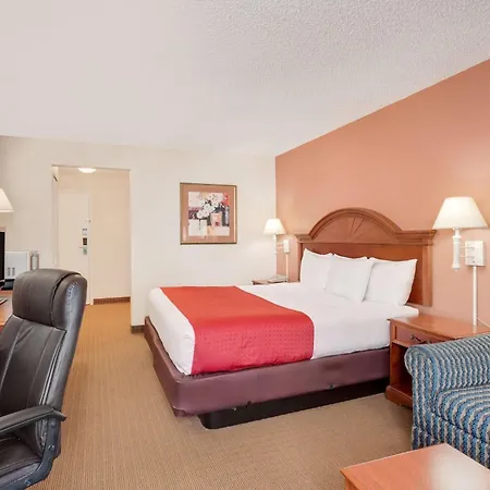 Ramada By Wyndham Provo-3